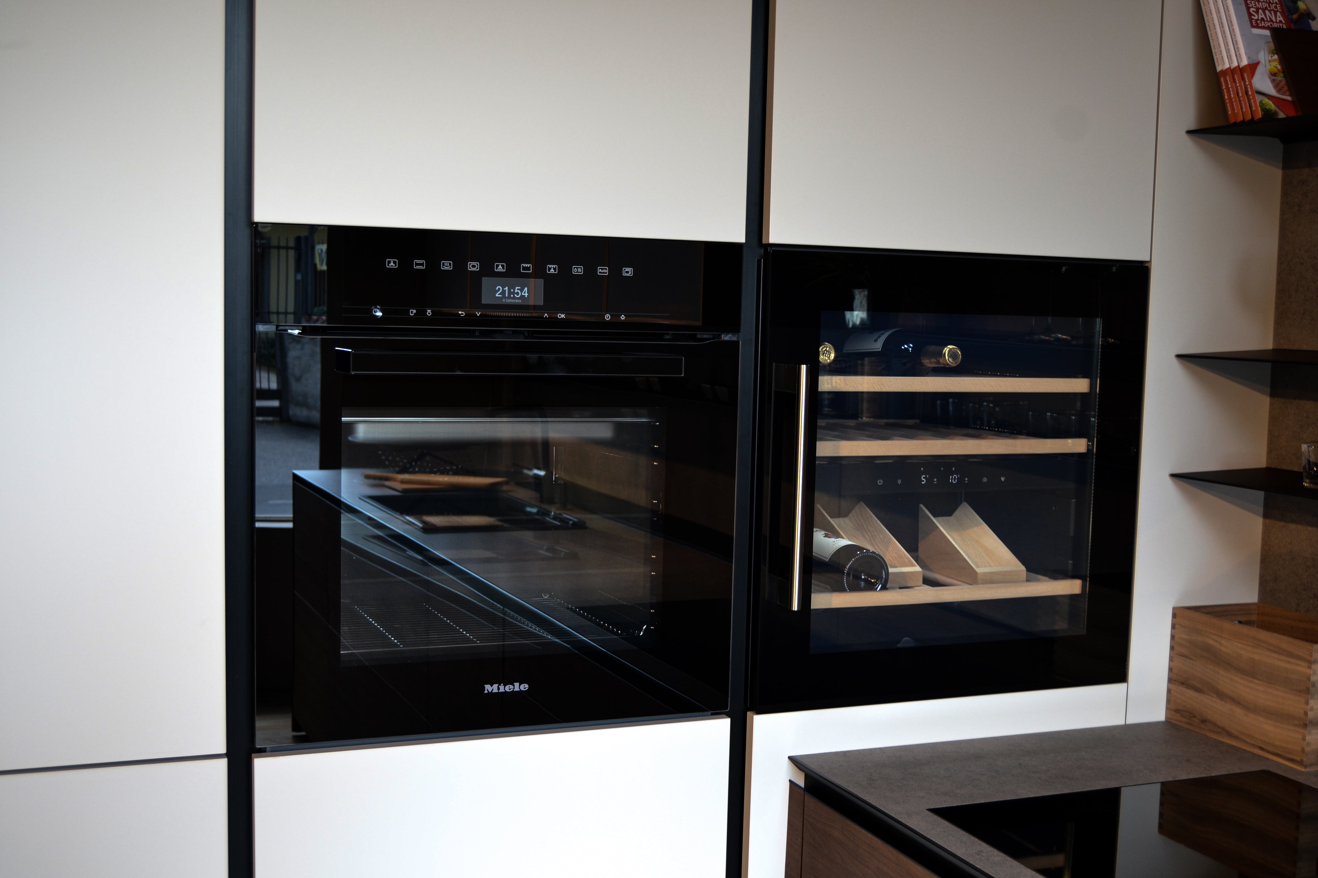 Forno DGC 7450 Nero ossidiana SER MIELE ITALIA - EXPO