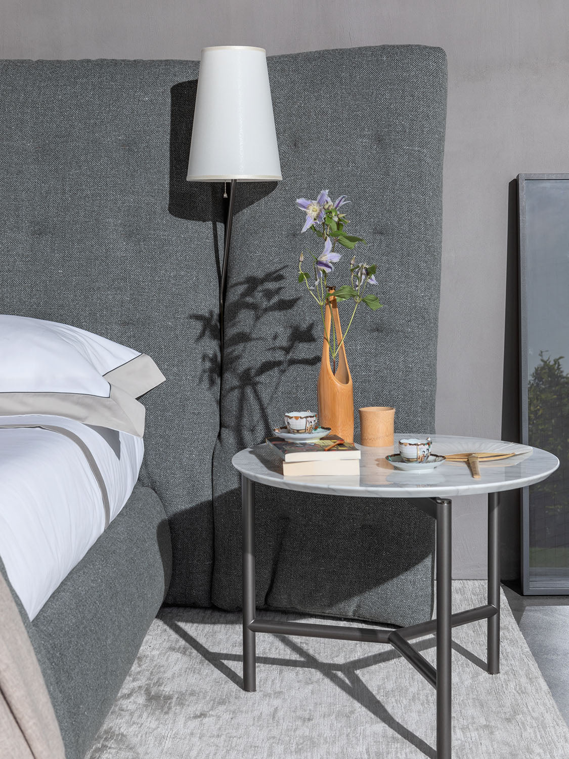 Letto Angle con paravento testata trapuntata - Flou