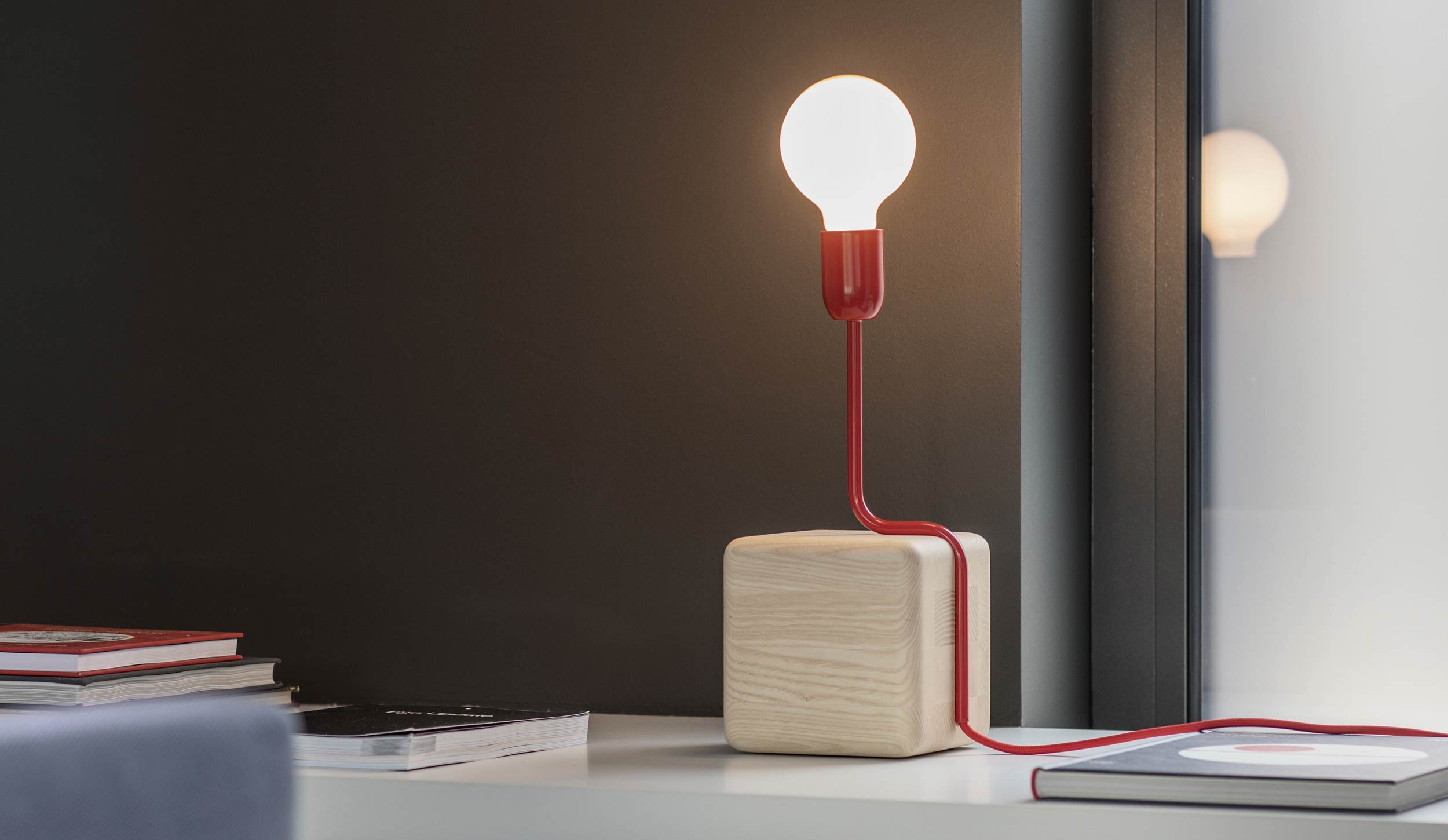 Red thread lamp - Flou 