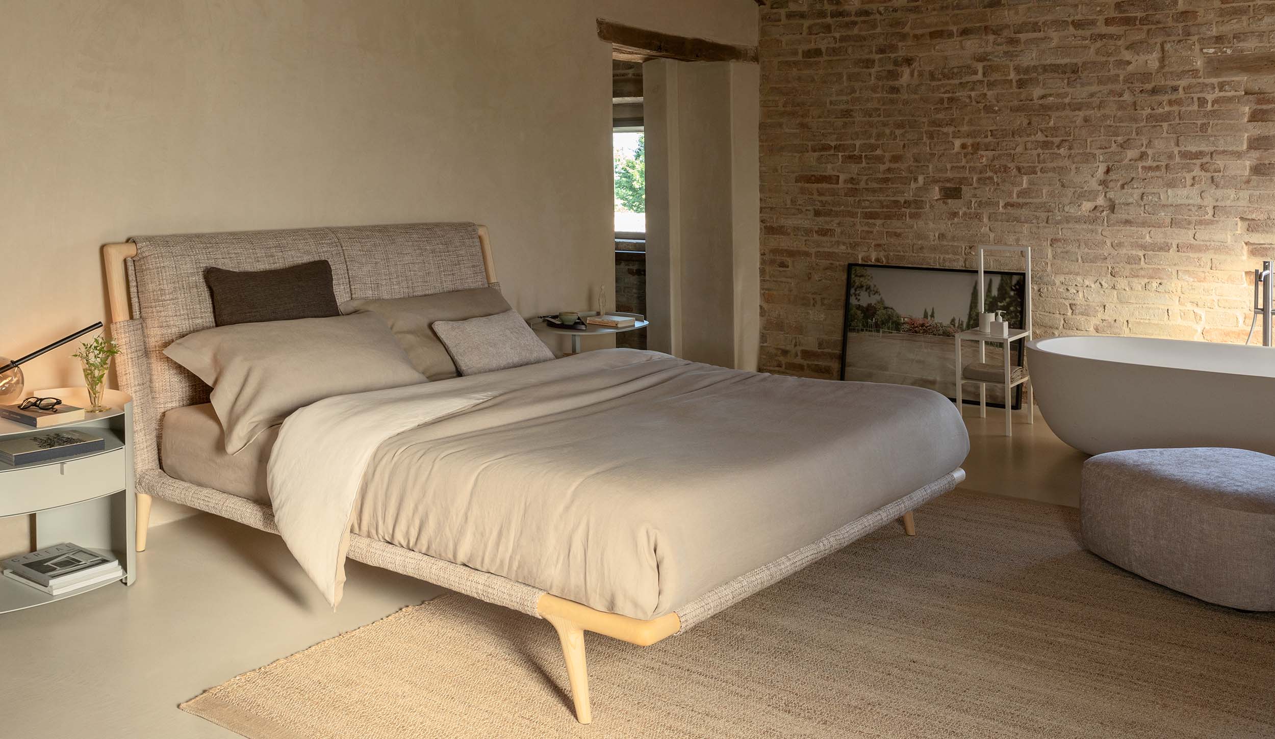 Gaudì double bed - Flou